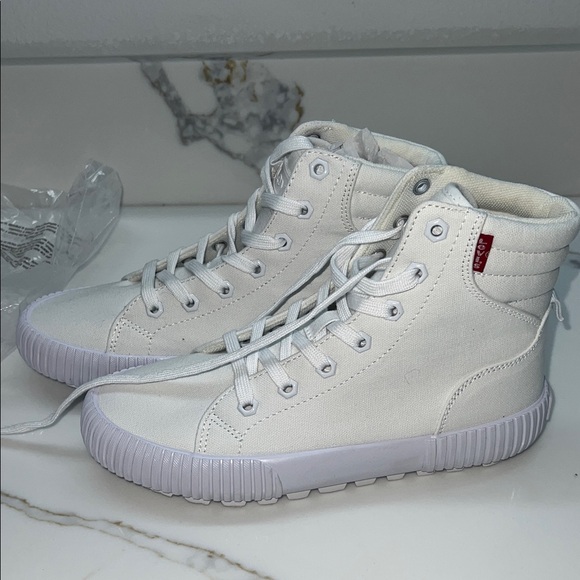 Levi’s White High-Top Sneakers - Picture 1 of 4